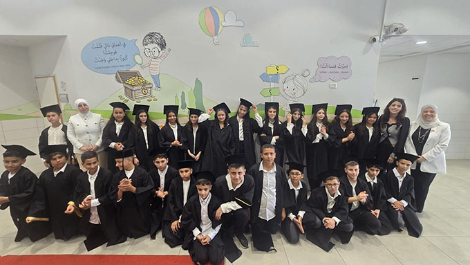 تخريج الفوج الثامن والعشرون في مدرسة المستقبل الابتدائية في جلجولية 